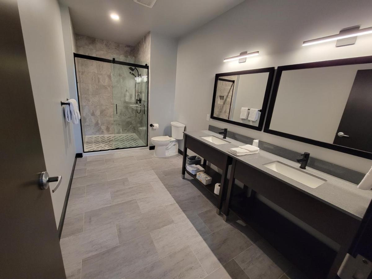 Watershed Hotel Sheboygan Buitenkant foto
