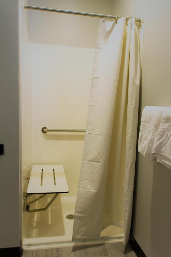 Watershed Hotel Sheboygan Buitenkant foto